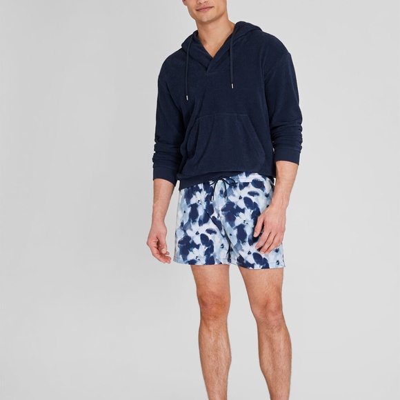 Cody Watercolor Print 5.5” Swim Trunk - Brand New - NEVER WORN - Blue Mix - Picture 1 of 5